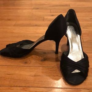 Stuart Weitzman—black satin size 10